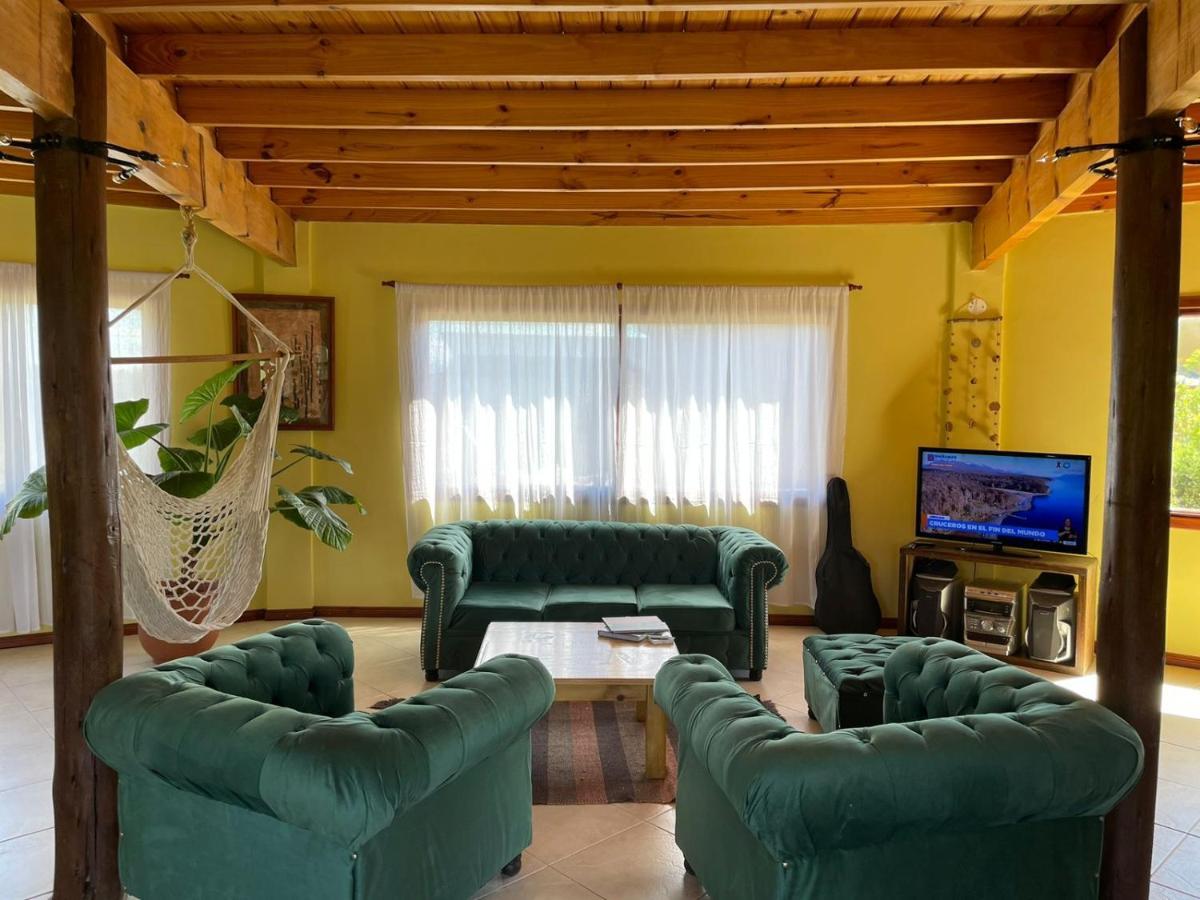 Ruca Nel Hotel El Calafate Kültér fotó